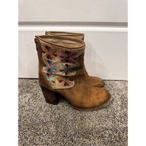 Freebird By Steven Disco Flower Top/ Heart Distressed Leather Boot Bootie Size 7